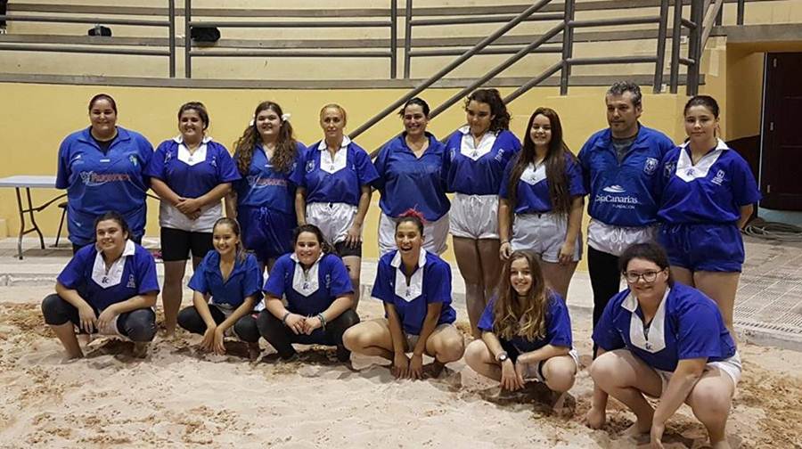 La lucha canaria femenina en La Palma tiene un nombre: Tenercina - El Apurón
