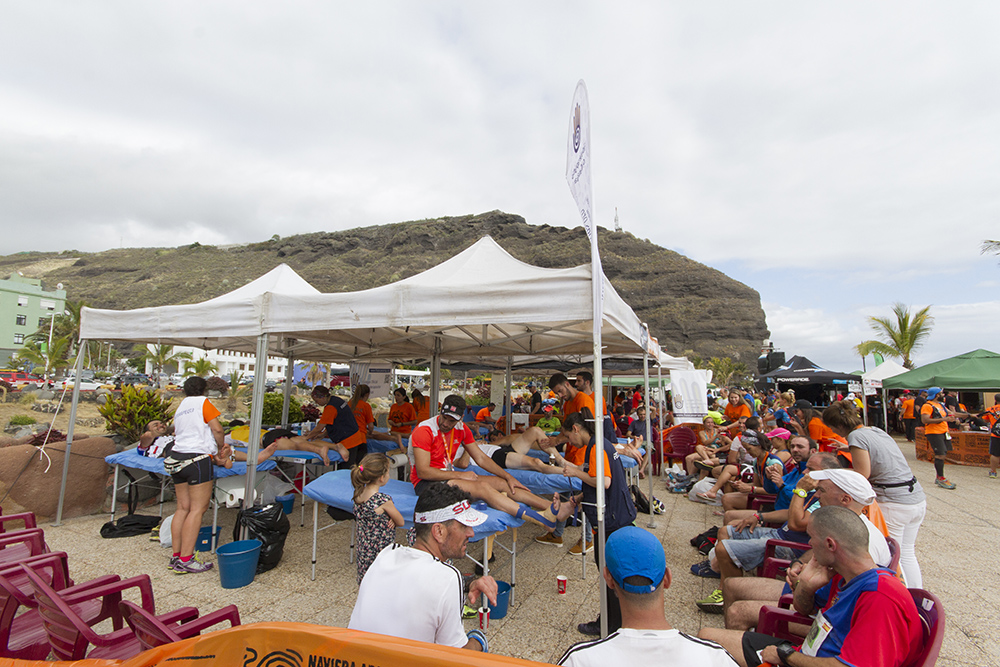 Stands Fisioterapia Transvulcania 2017. César Borja.