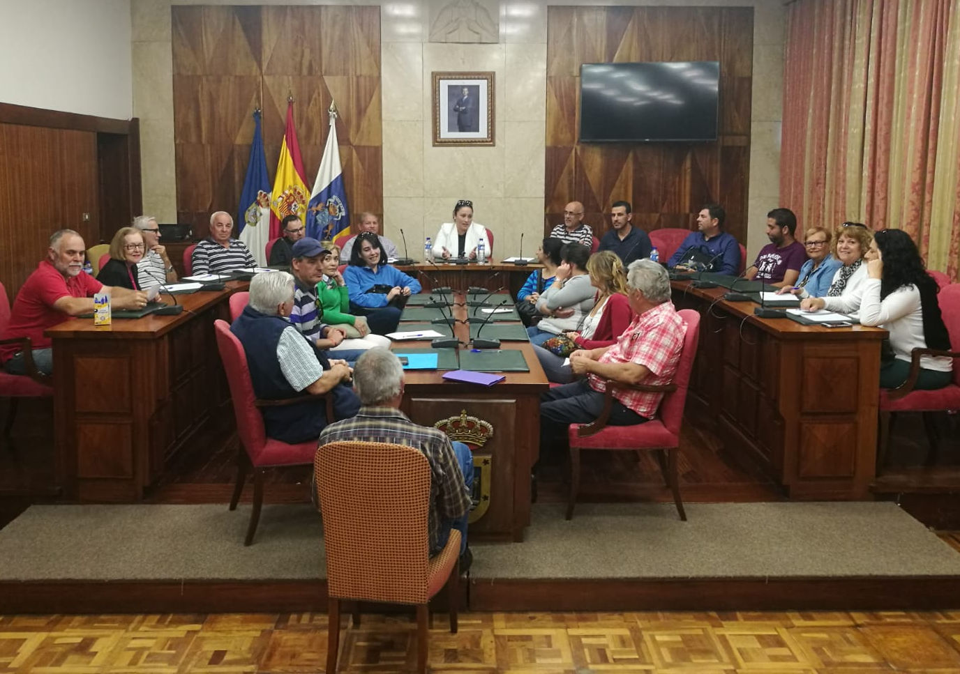 El Cabildo destina 40.000 euros más a las asociaciones vecinales de la ...