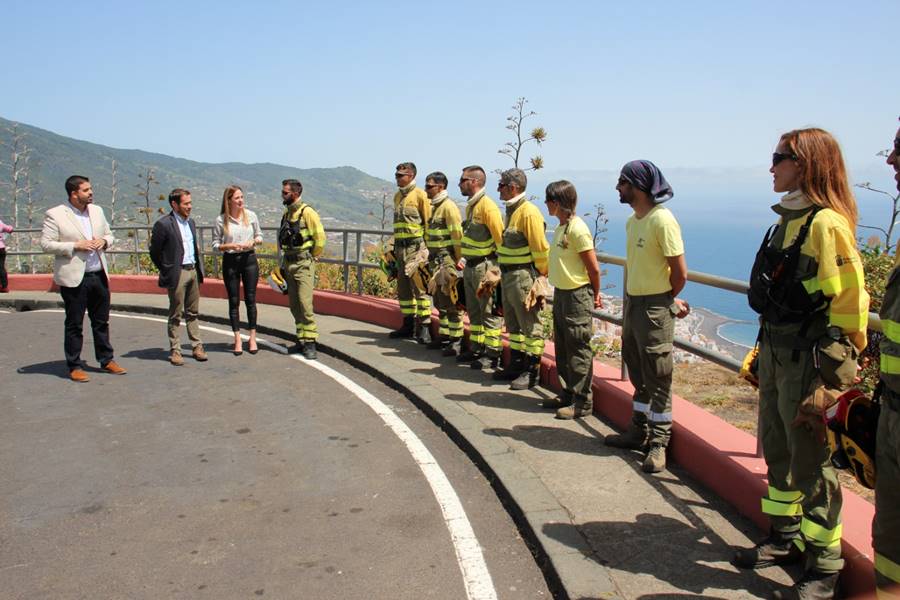 La Palma "consolida" un operativo de prevención y extinción de ...