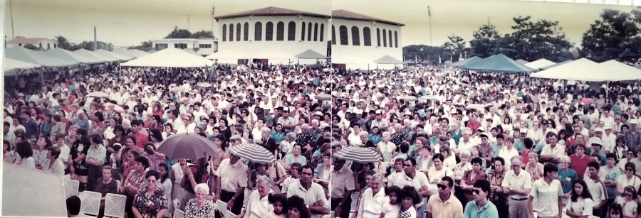 Panorámica de la Fiesta de las Nieves, década de 1980. Archivo de Julia Manotas
