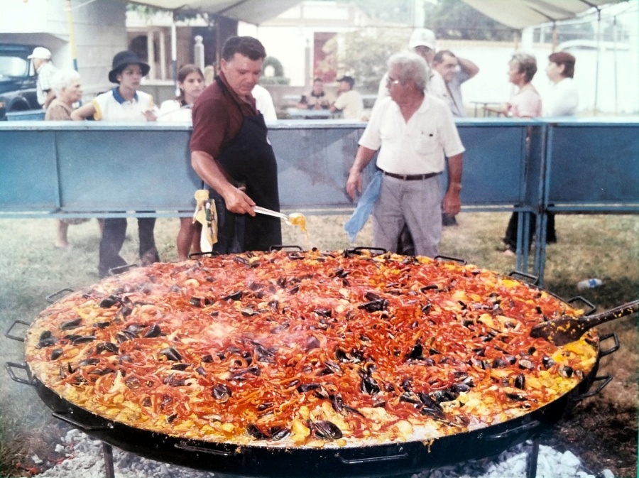 4 Paella_colectiva_Hermandad_Cagua_prensa