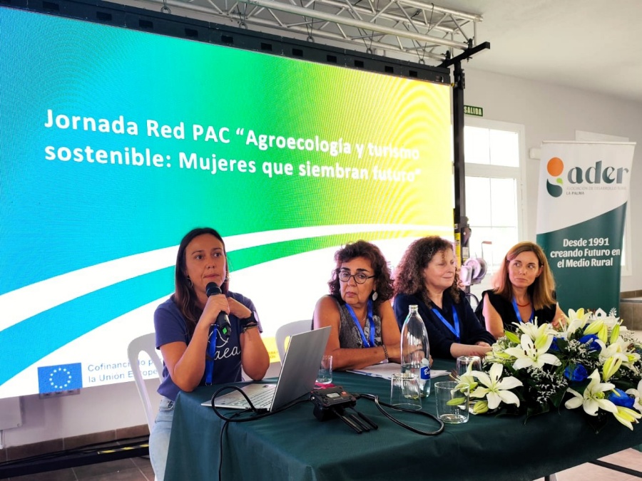 NP Mujeres que siembran futuro (2)